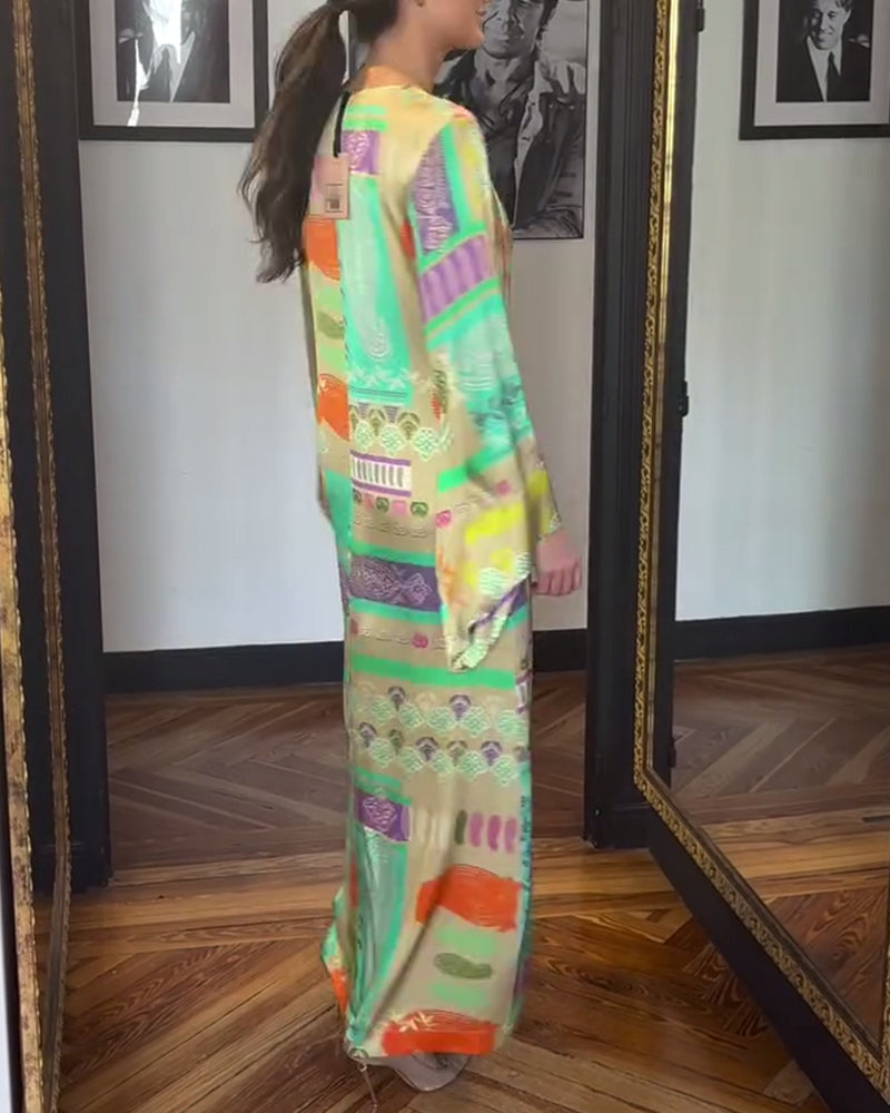 Kleid mit langen Ärmeln und Schleifendruck