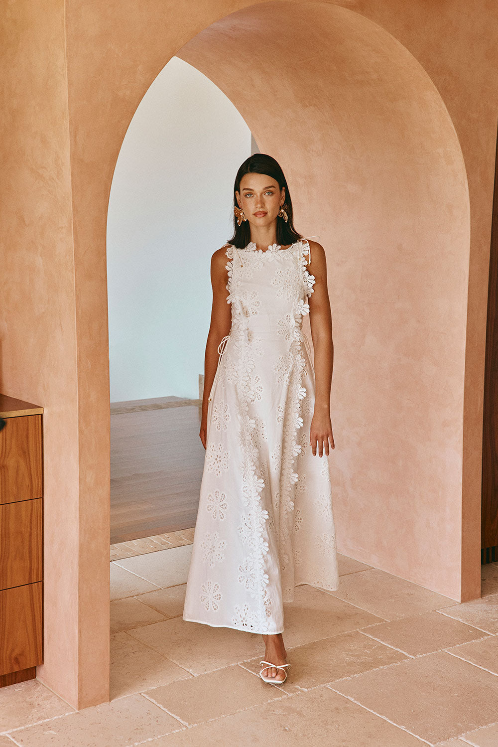 Elise | Besticktes Ärmelloses Midikleid