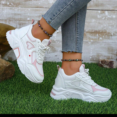 Schicke Turnschuhe für Damen