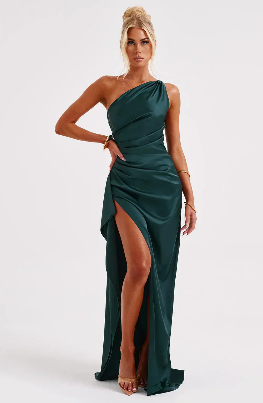 Esmé – Satijnen Abendkleid mit zeitloser Eleganz