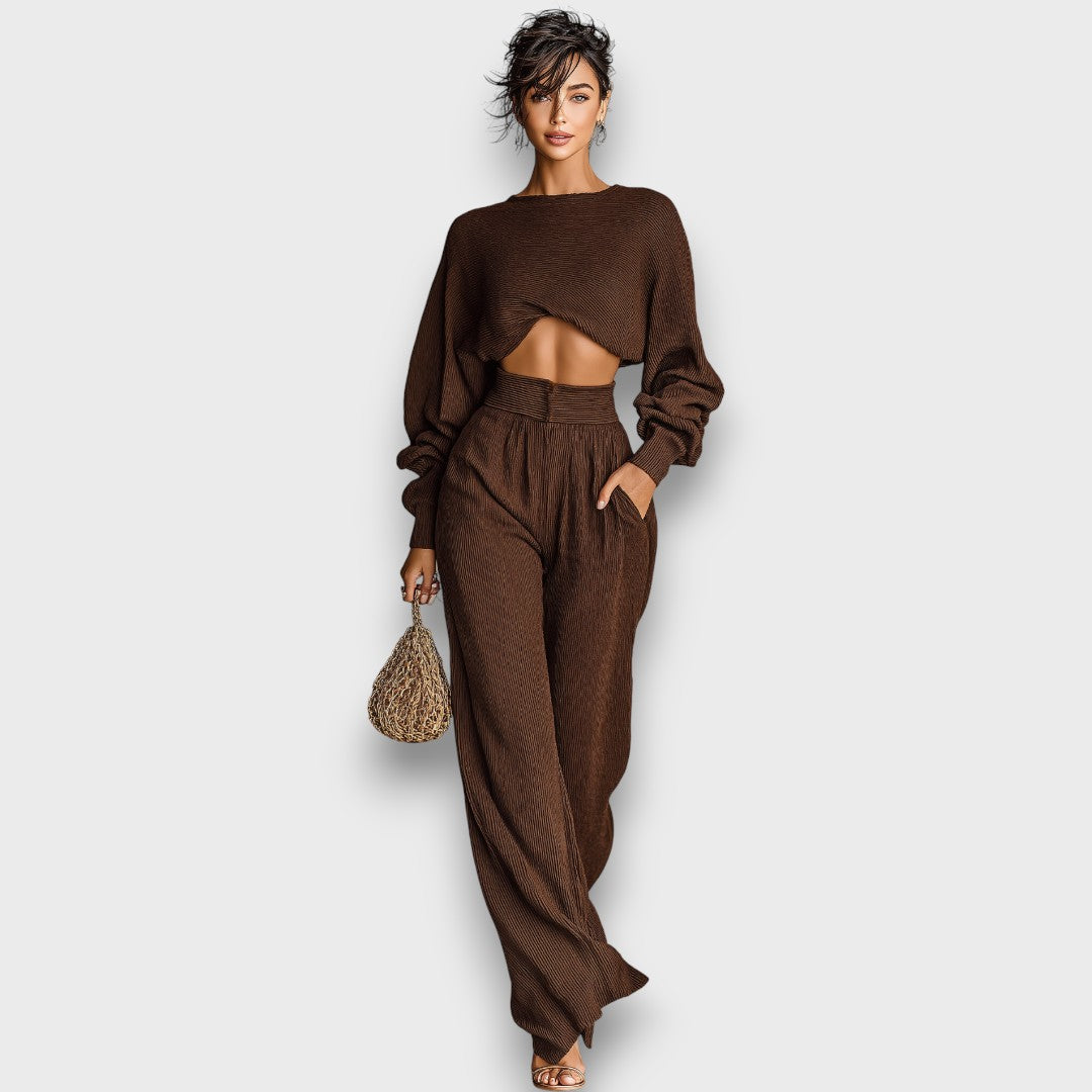 Amariel – Zweiteiler mit Cropped Pullover und weiter Hose
