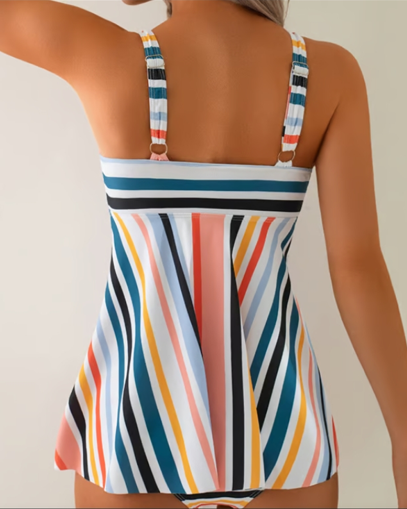 Badeanzug mit Schnürung und gestreiftem Dreieck