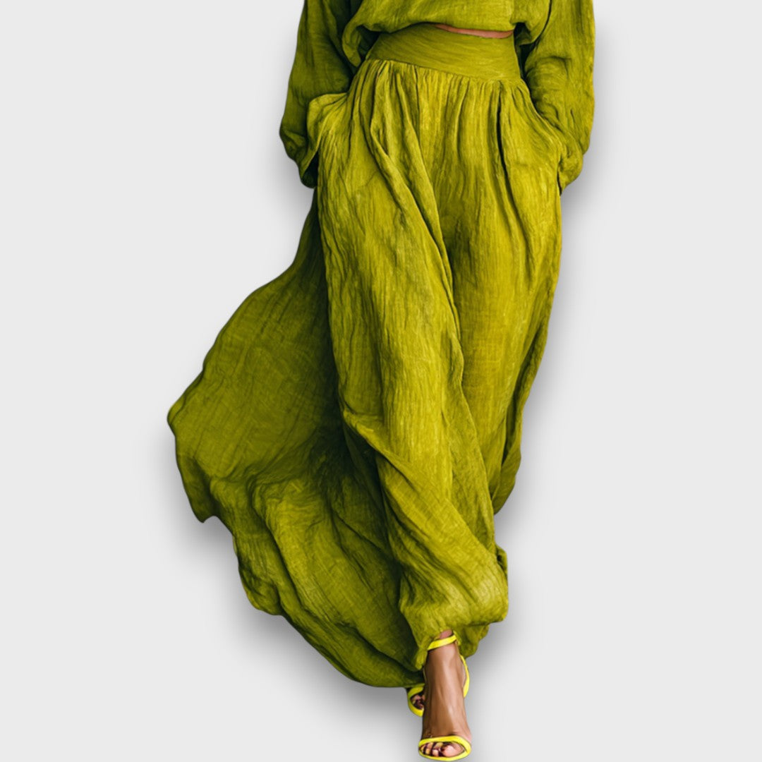 Marvella – Grünes Set mit hohem Kragen