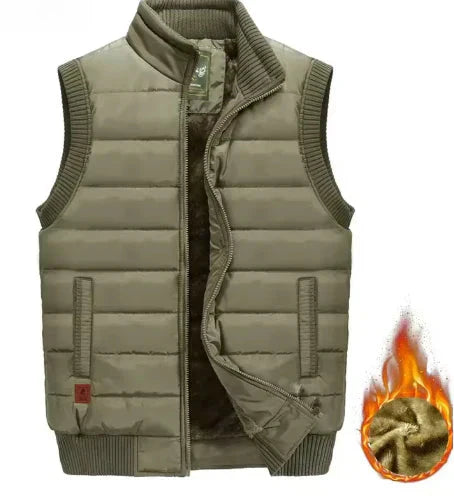 Bequeme und warme Outdoor-Weste mit Futter für aktive Herren