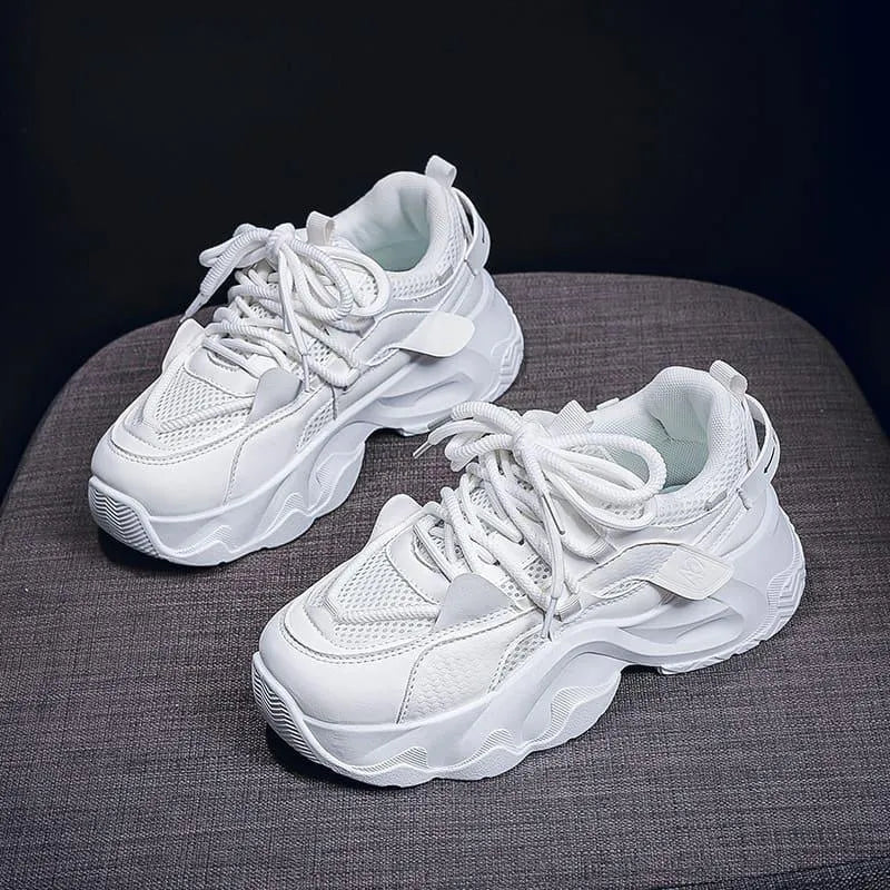 Heidi-Mode | Sneaker Sam lässig