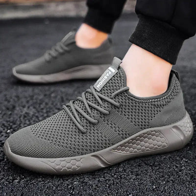Leichte Mesh-Laufsneaker für Herren