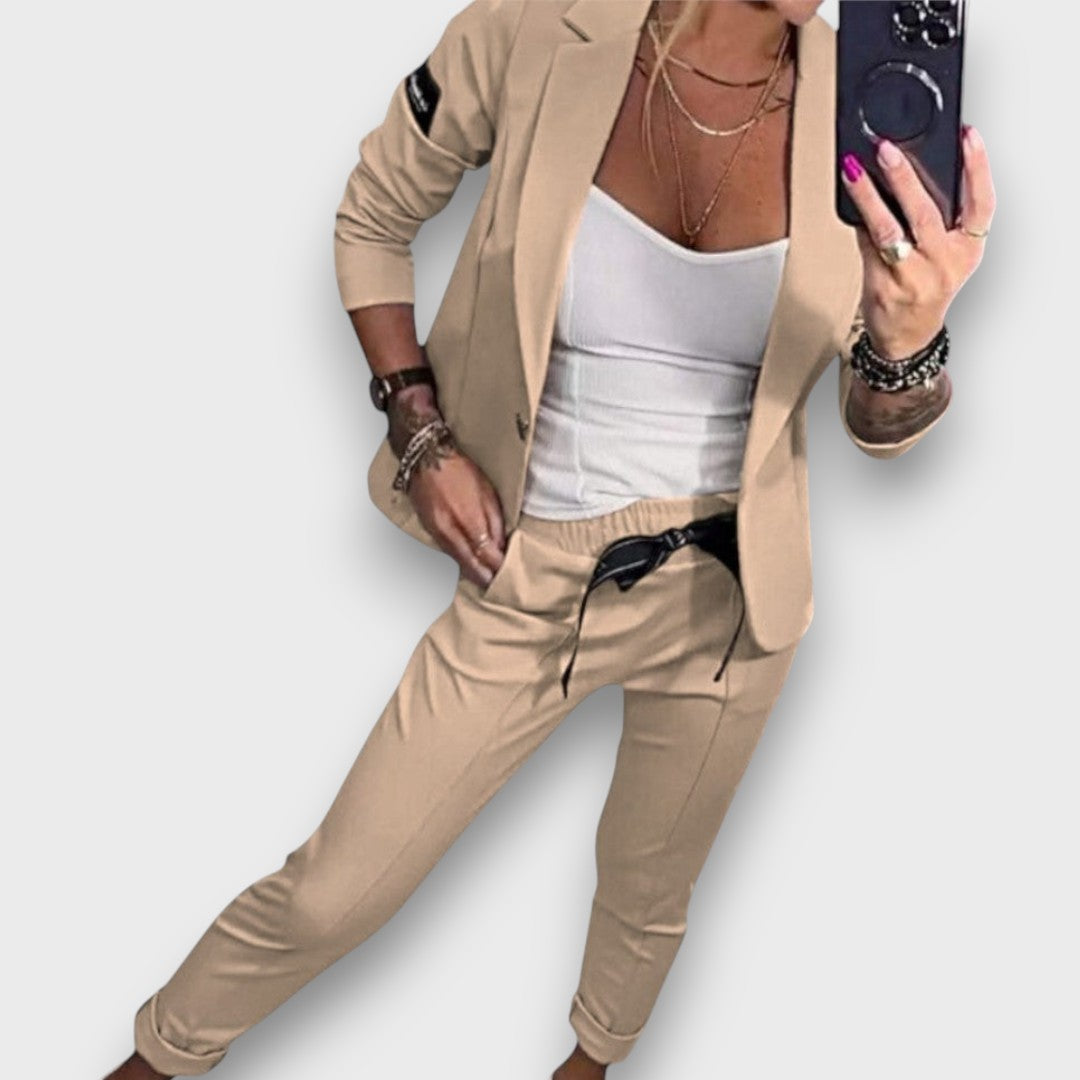 Verena – Moderner Blazer-Zweiteiler