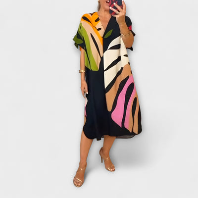 Roos - Lässiges Kleid mit Bunter Blätterdruck