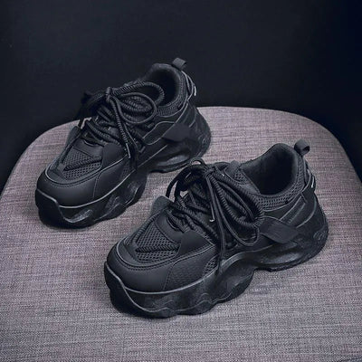 Heidi-Mode | Sneaker Sam lässig