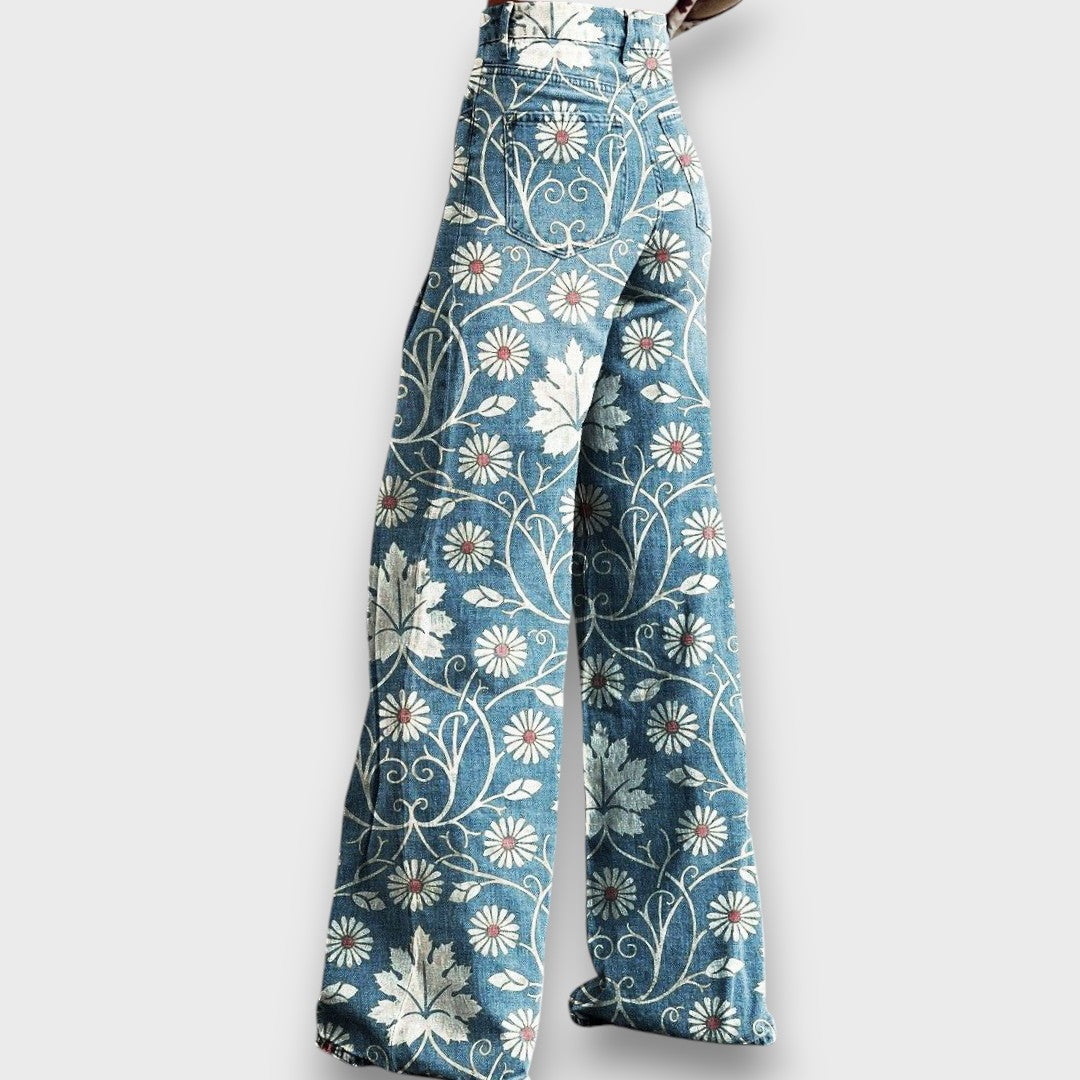 Elaya – Boho Jeans mit Blumenmuster