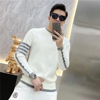 Einfacher stilvoller langer Winterpullover für Männer