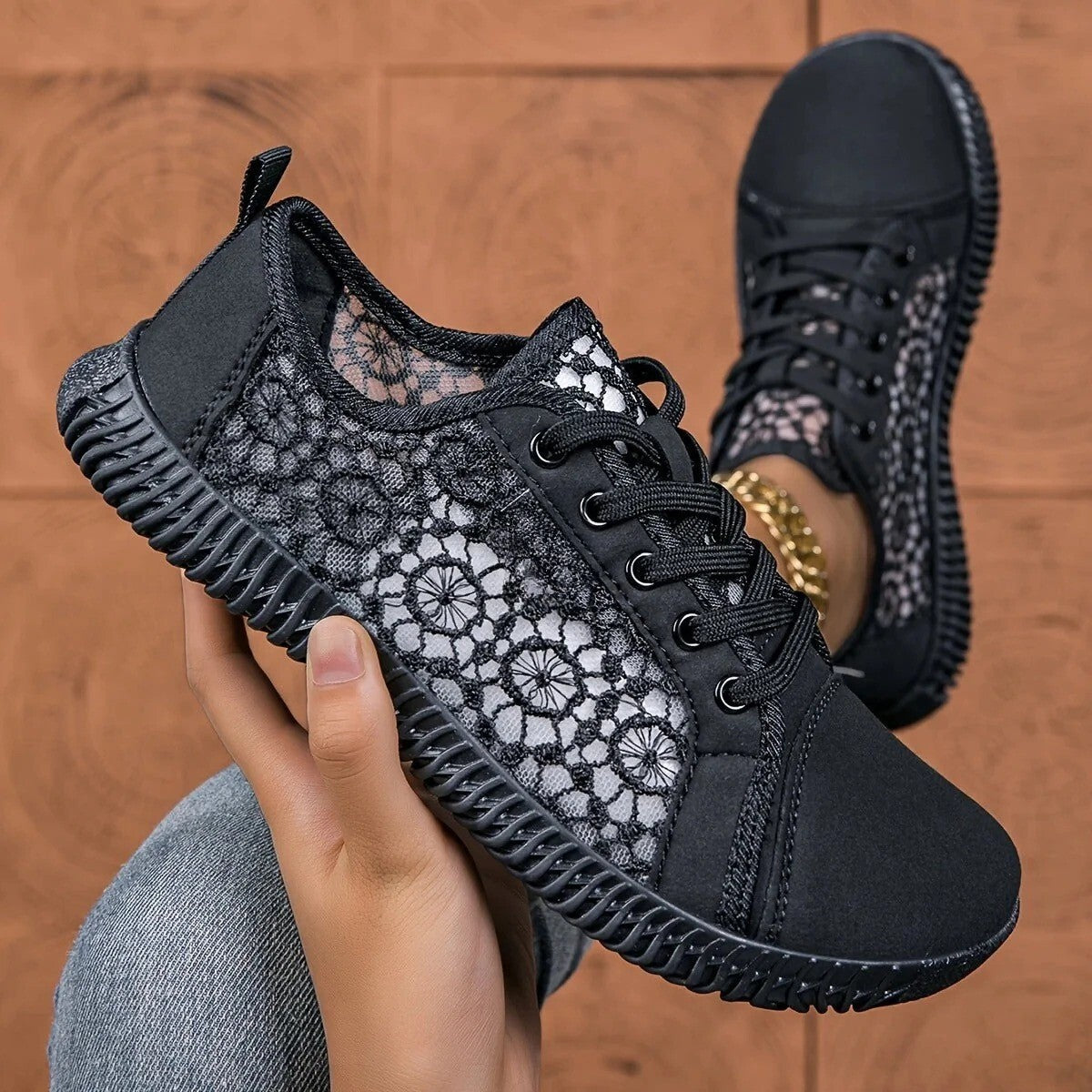 Atmungsaktive Slip-On-Mokassins aus Mesh für Damen