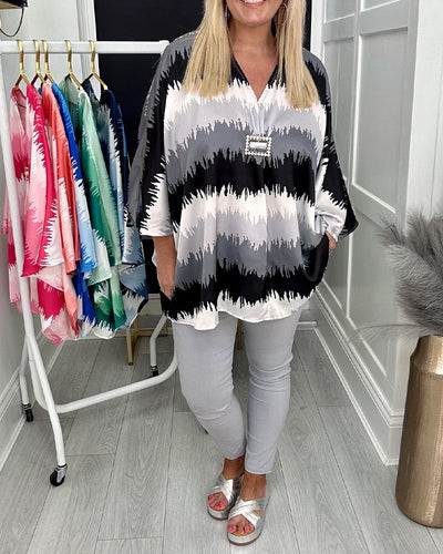 T-Shirt Locker V-Ausschnitt Batik