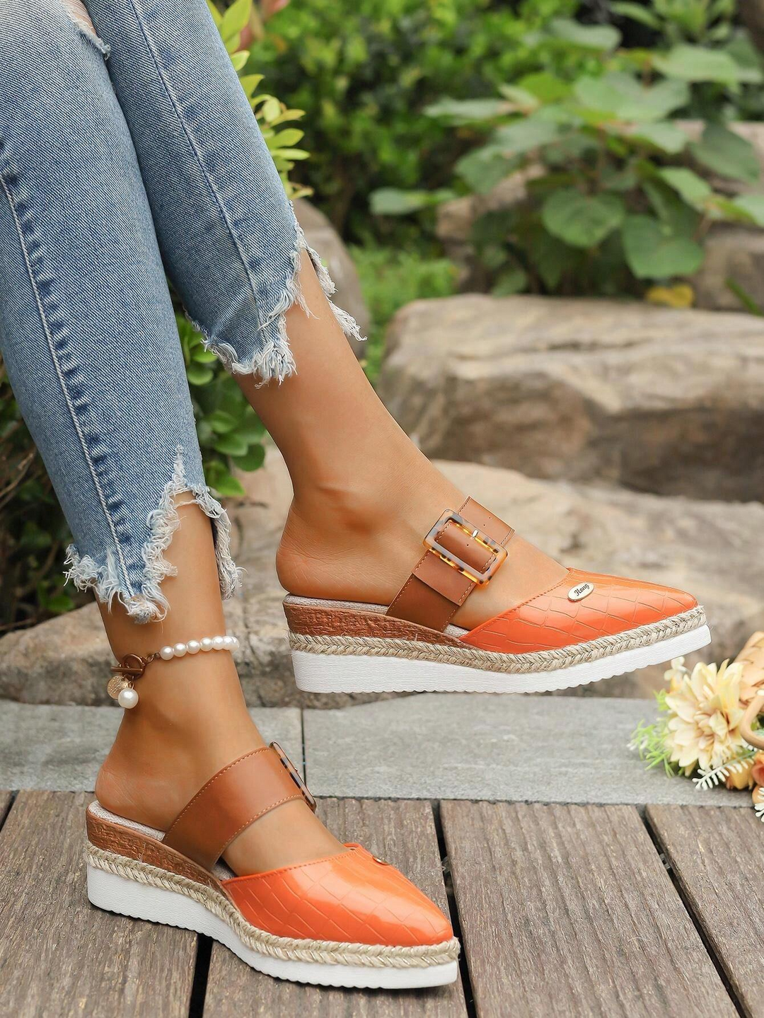 Thalia – Stilvolle Keilsandalen für jeden Anlass