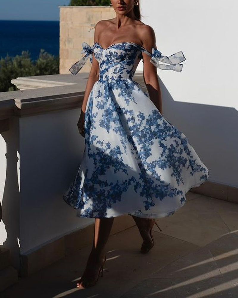 Elegantes Kleid mit Spitzenmuster