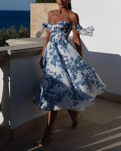 Elegantes Kleid mit Spitzenmuster