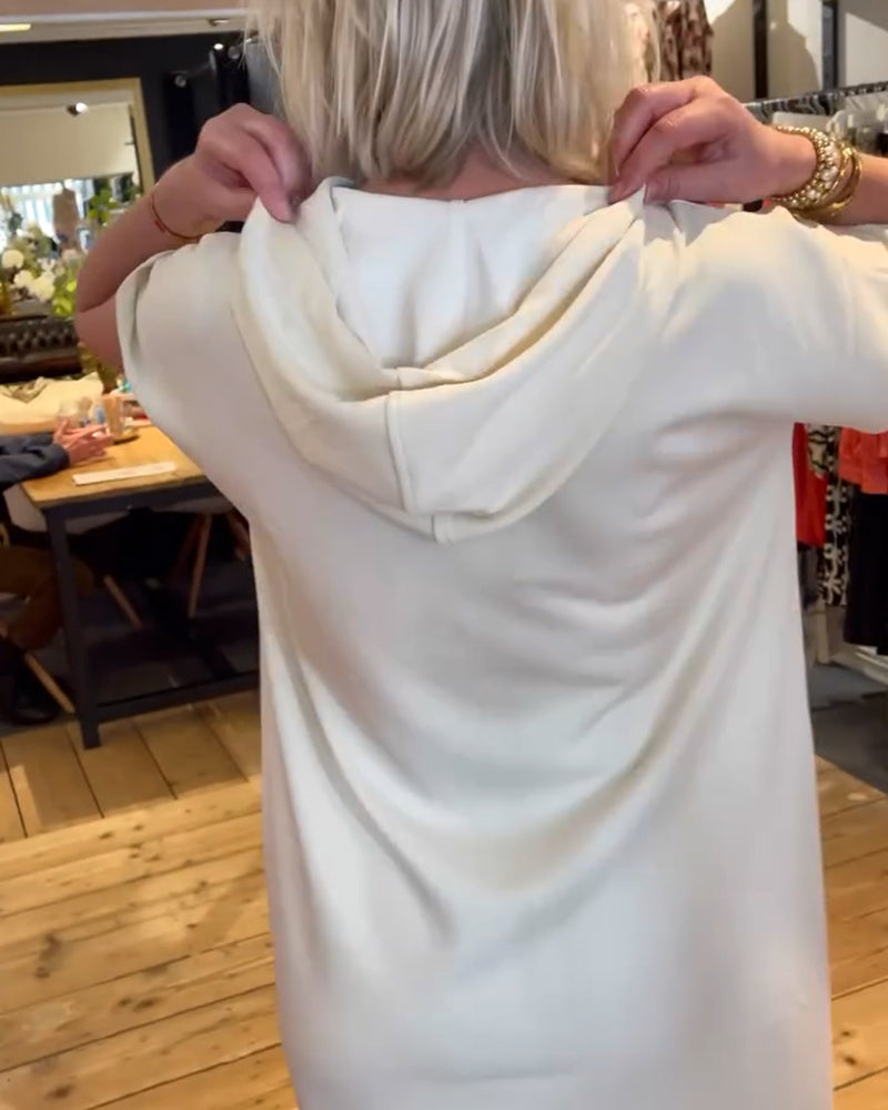 Kleid mit sportlichem Buchstabendruck