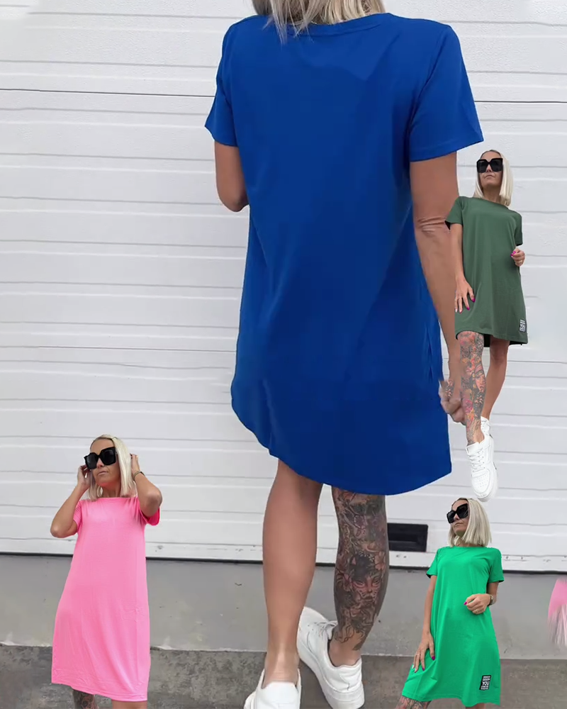 Kleid Einfaches Buchstabenlogo Einfarbig