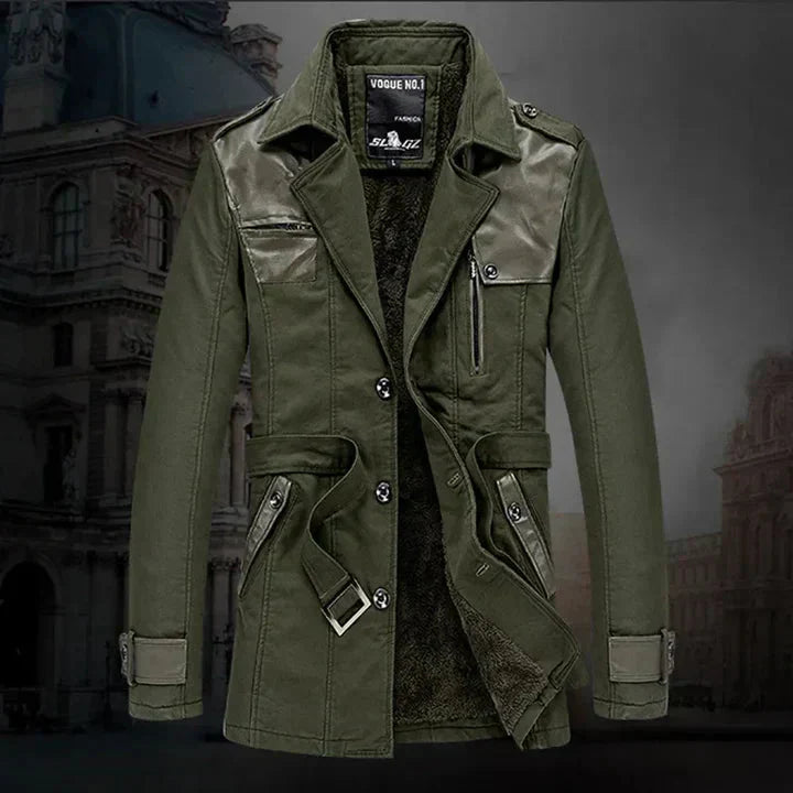 Eleganter, isolierter langer Trenchcoat für Herren – Stil und Wärme vereint