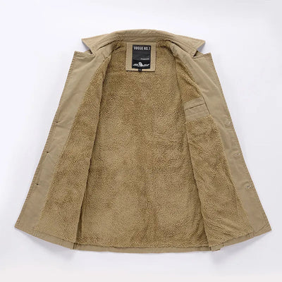 Eleganter, isolierter langer Trenchcoat für Herren – Stil und Wärme vereint