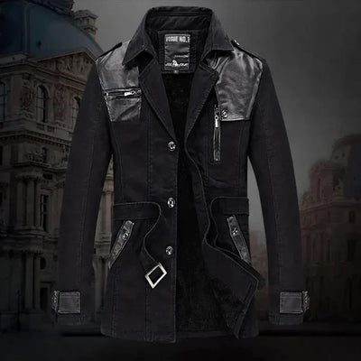 Eleganter, isolierter langer Trenchcoat für Herren – Stil und Wärme vereint