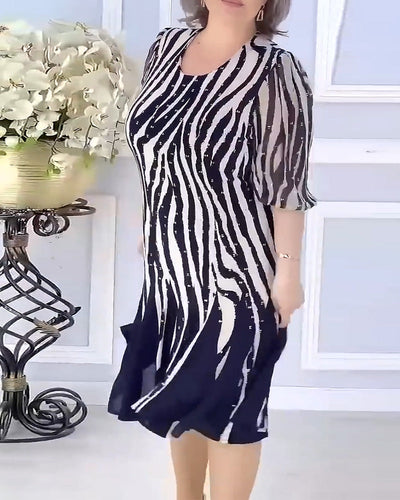 Kleid Temperamentvoll Und Modisch