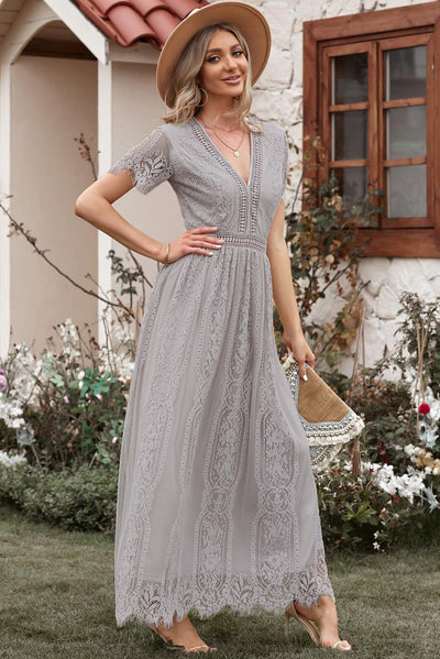 Fleur – Romantisches Spitzen-Maxikleid für besondere Augenblicke