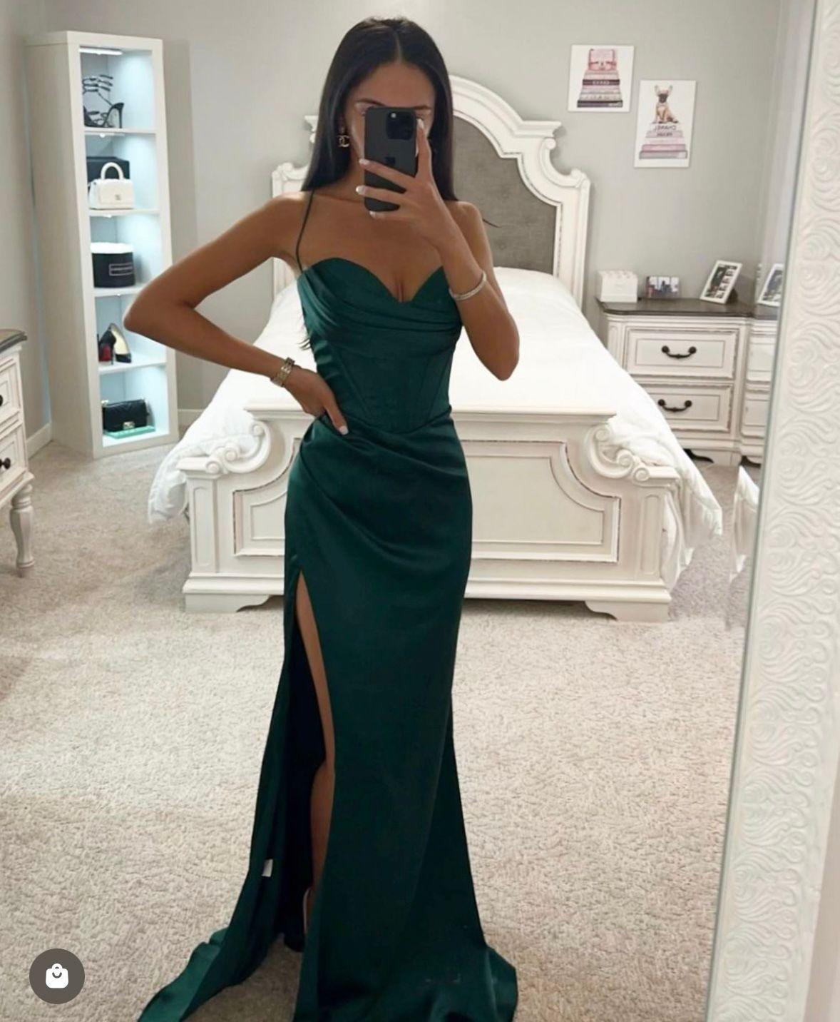 Tifanny - Abendkleid aus Satin für glamouröse Abende