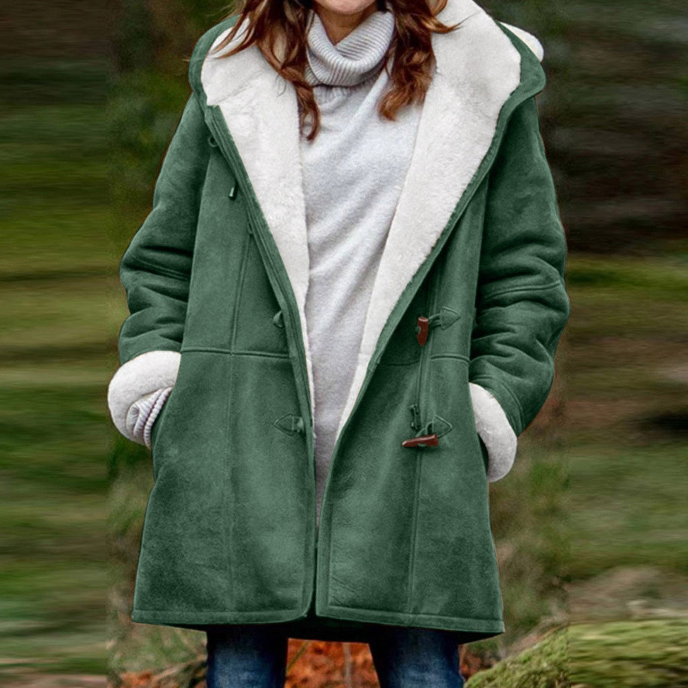 Kuschelige Damen-Fleecejacke mit Kapuze für kalte Tage