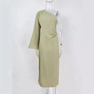 Camille – Elegantes Plisseekleid für besondere Anlässe