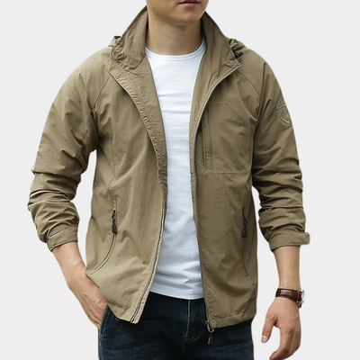 Sportliche Herrenjacke für Outdoor-Aktivitäten mit Kapuze – Leicht & Funktionell