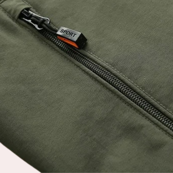 Sportliche Herrenjacke für Outdoor-Aktivitäten mit Kapuze – Leicht & Funktionell