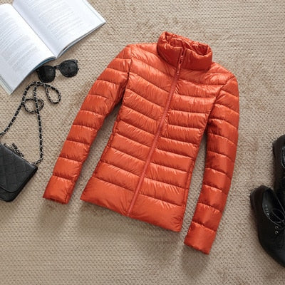 Ultraleichte Daunenjacke mit Reißverschluss und praktischen Taschen für kalte Tage