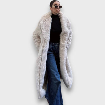 Liviane – Maxi-Kunstfellmantel mit Couture-Flair